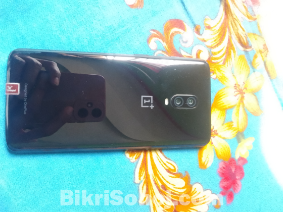 One Plus 6T (8GB Ram/128GB Room) (Used)